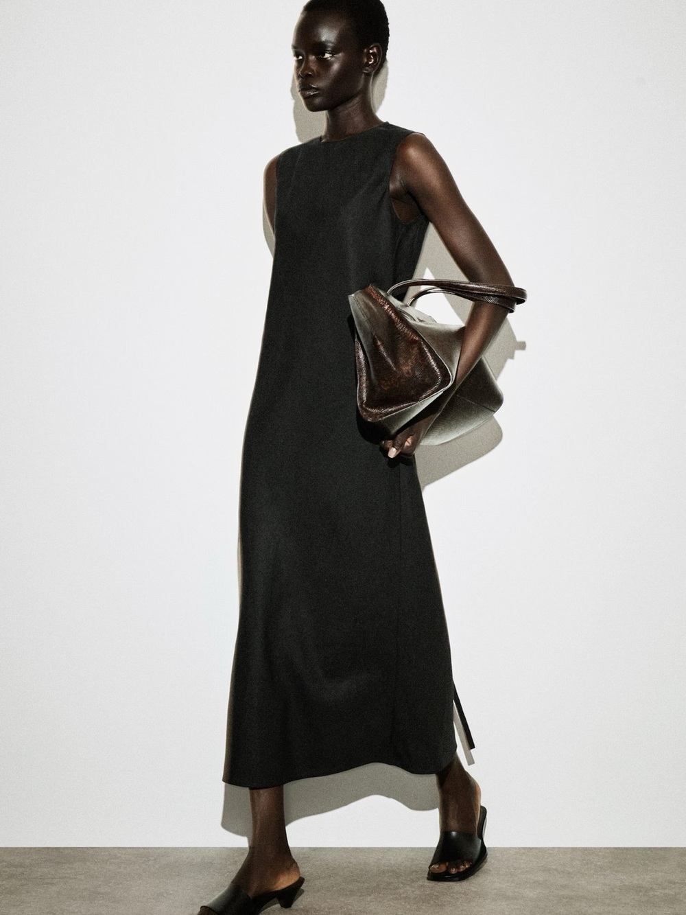 NWT (size 2) COS BIAS CUT LINEN BLEND MIDI DRESS - Picture 2 of 7
